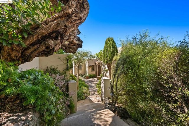 1004 Cragmont Avenue, Berkeley, CA 94708