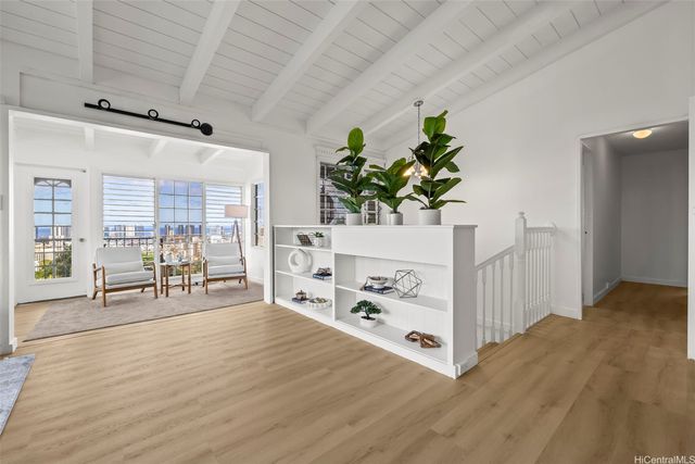 2325 Round Top Drive, Honolulu, HI 96822