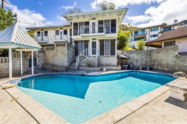 2325 Round Top Drive, Honolulu, HI 96822