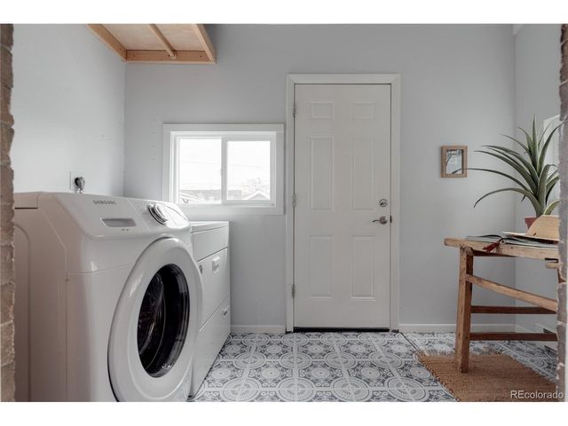 4208 Lipan St, Denver, CO 80211