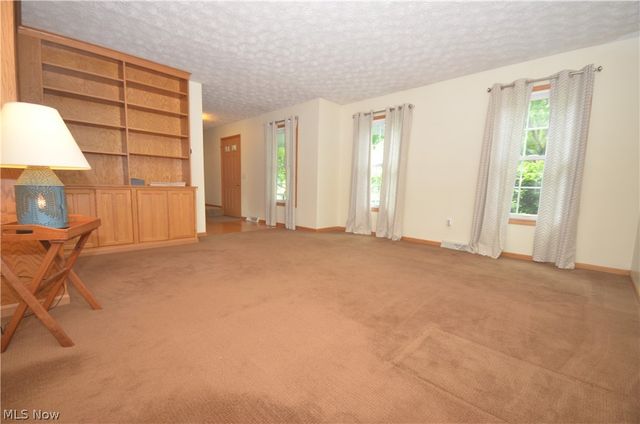 487 Dunbar Road, Tallmadge, OH 44278