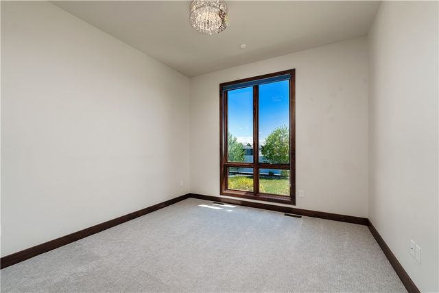 1039 Vineyard Way, Billings, MT 59106