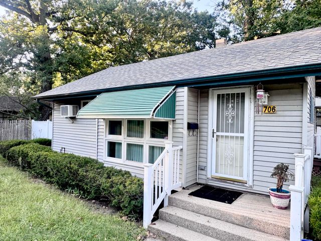 706 Hobart Street, Michigan City, IN 46360