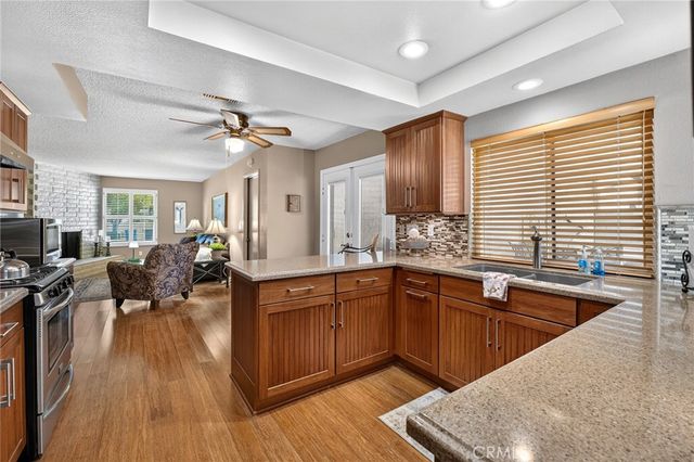 1422 Bella Vista, Redlands, CA 92373