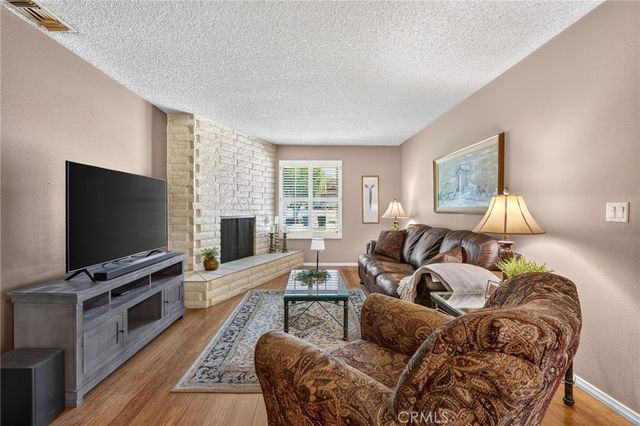 1422 Bella Vista, Redlands, CA 92373