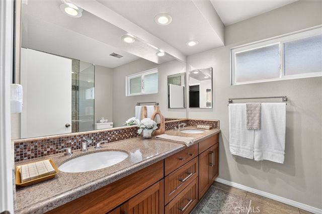 1422 Bella Vista, Redlands, CA 92373