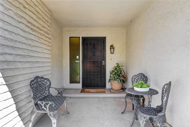 1422 Bella Vista, Redlands, CA 92373