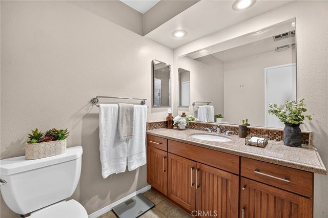 1422 Bella Vista, Redlands, CA 92373