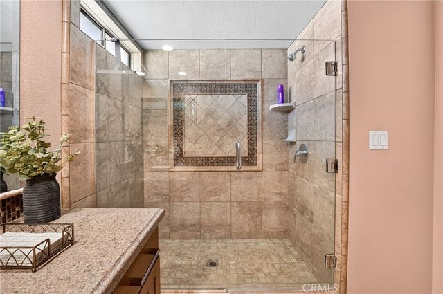 1422 Bella Vista, Redlands, CA 92373