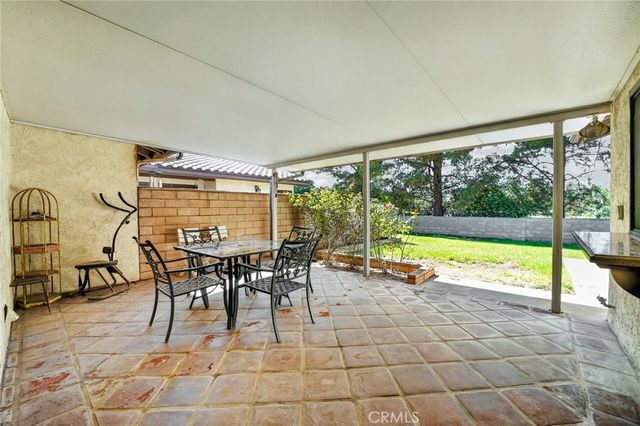 1422 Bella Vista, Redlands, CA 92373