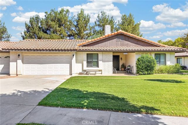 1422 Bella Vista, Redlands, CA 92373