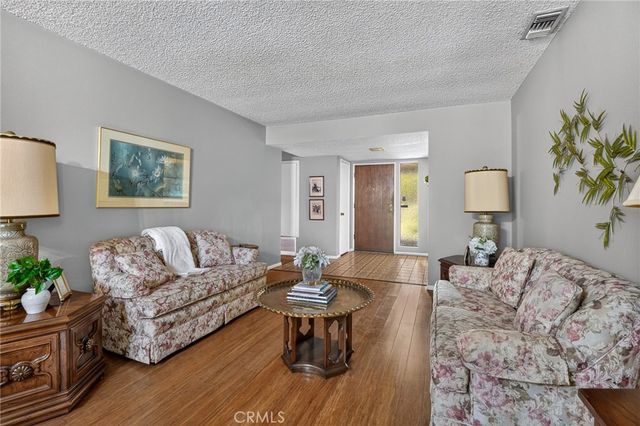 1422 Bella Vista, Redlands, CA 92373
