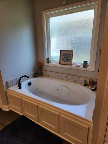 2508 Johnswood Village Drive, Bryan, AR 72022