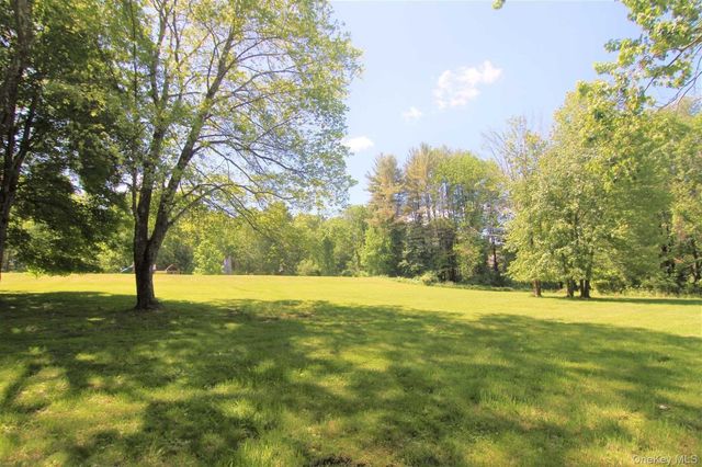 50 GLANHOPE Road 21, Hopewell Junction, NY 12533
