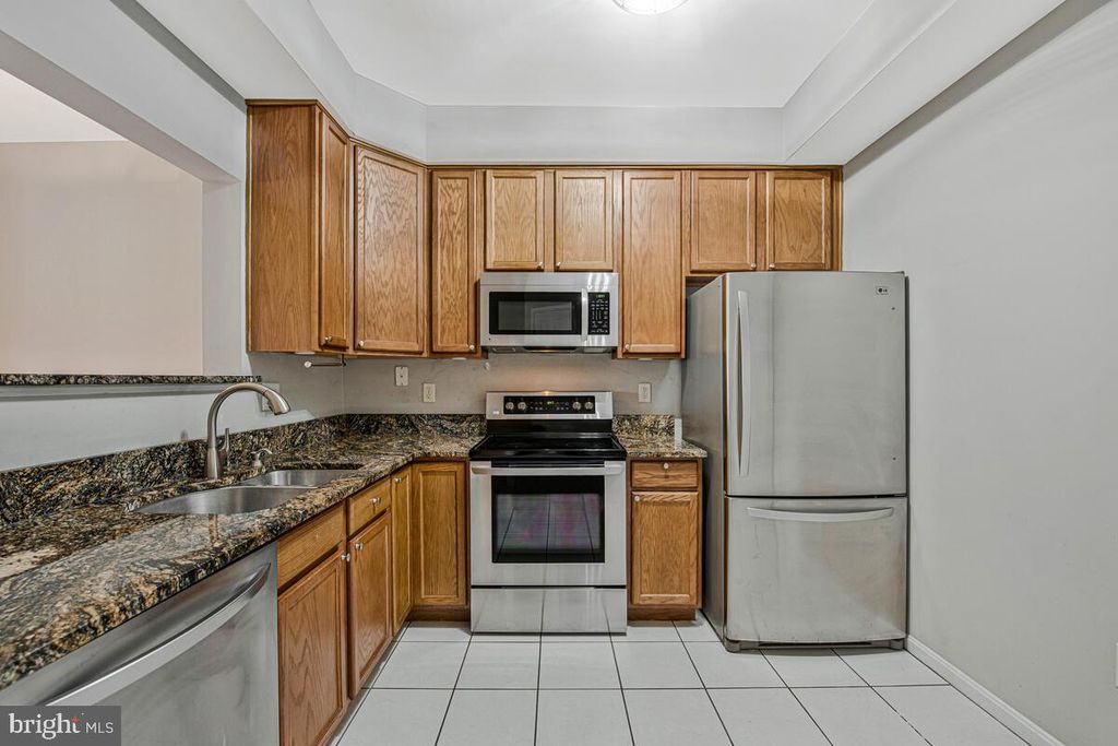 Image 20 of property listing at 1969 BUCKWHEAT CT, Odenton, MD 21113