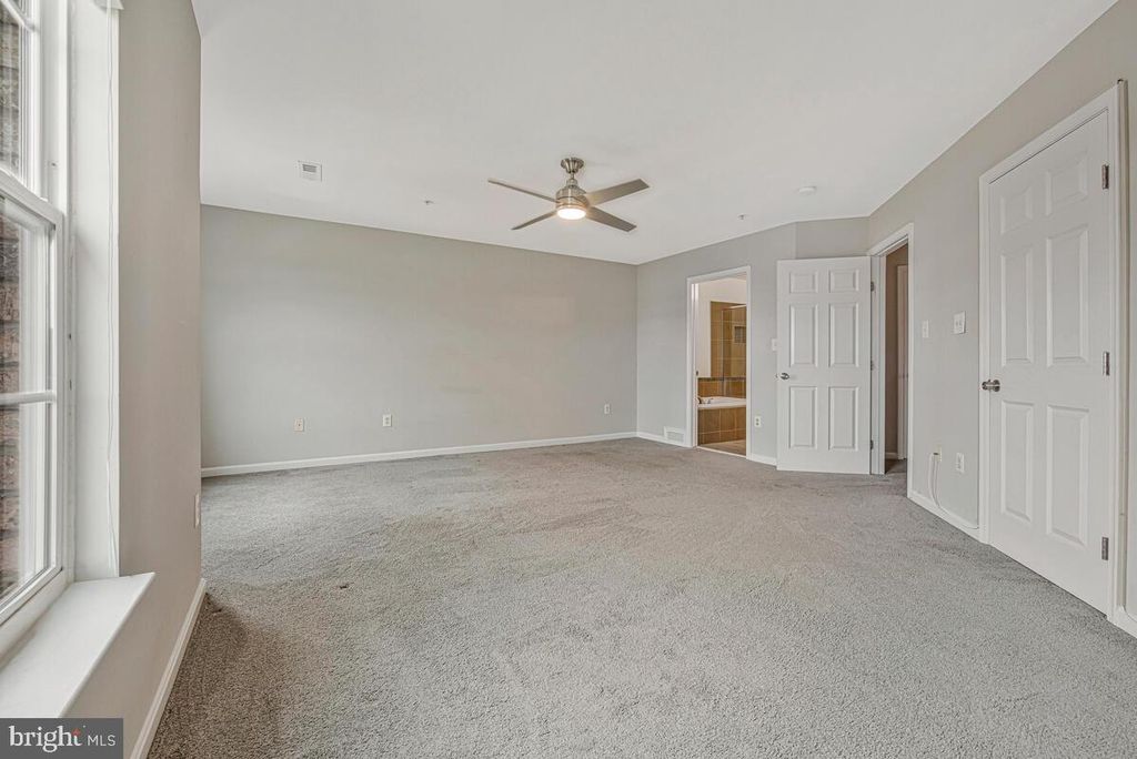 Image 32 of property listing at 1969 BUCKWHEAT CT, Odenton, MD 21113