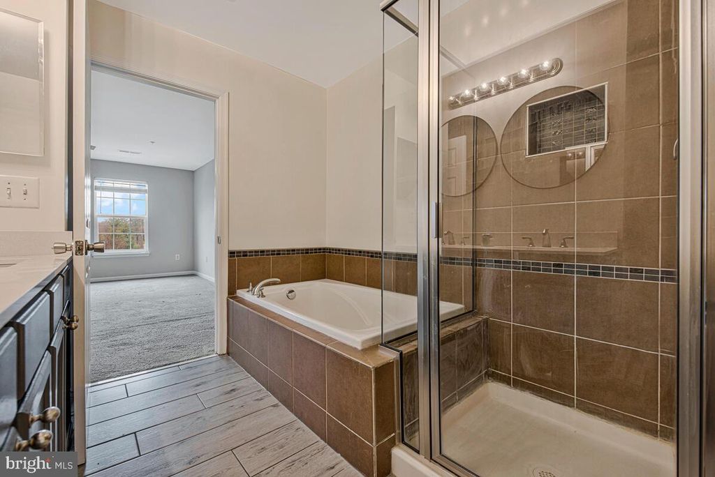 Image 34 of property listing at 1969 BUCKWHEAT CT, Odenton, MD 21113