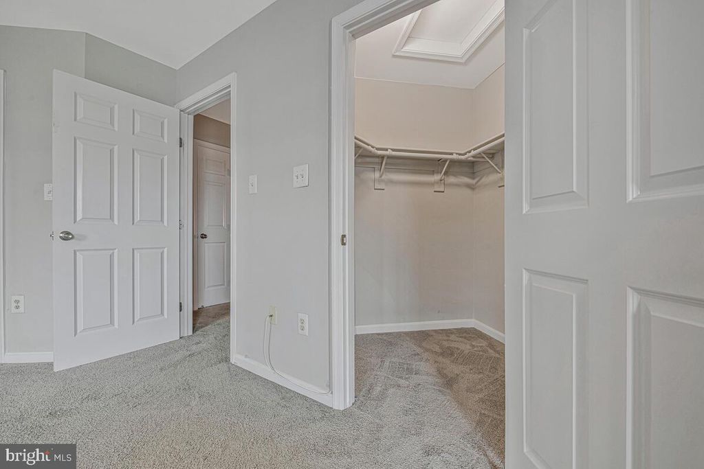 Image 35 of property listing at 1969 BUCKWHEAT CT, Odenton, MD 21113