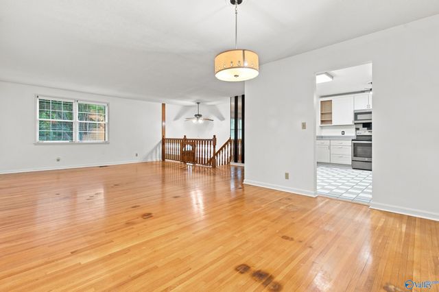5609 Alta Dena Street SW, Huntsville, AL 35802