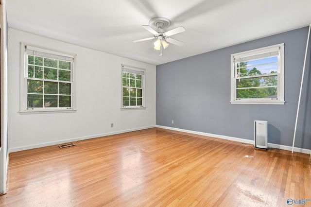 5609 Alta Dena Street SW, Huntsville, AL 35802