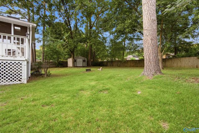 5609 Alta Dena Street SW, Huntsville, AL 35802