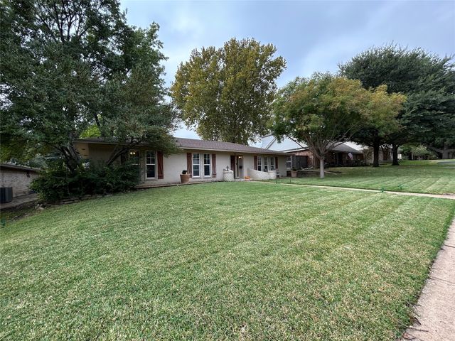 415 Ridgewood Drive, Richardson, TX 75080