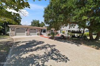 1984 Kings Landing Road, Hampstead, NC 28443