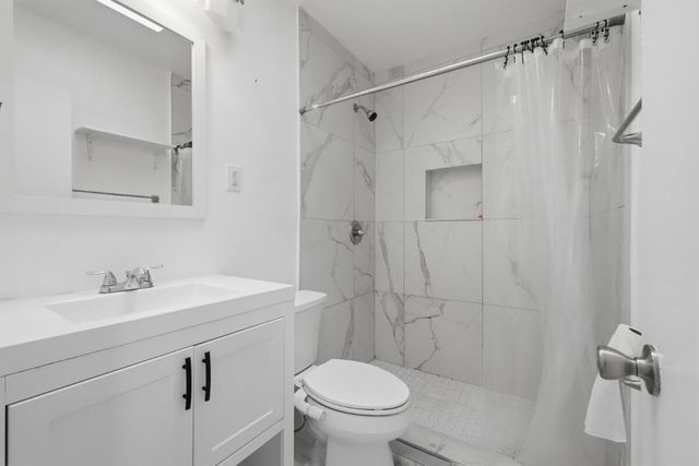 1201 N VICTORIA PARK Road 1203, Fort Lauderdale, FL 33304