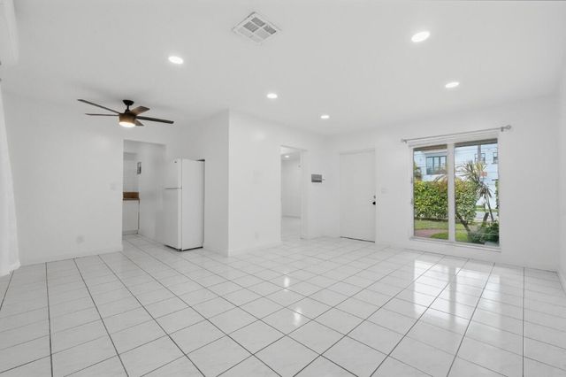 1201 N VICTORIA PARK Road 1203, Fort Lauderdale, FL 33304