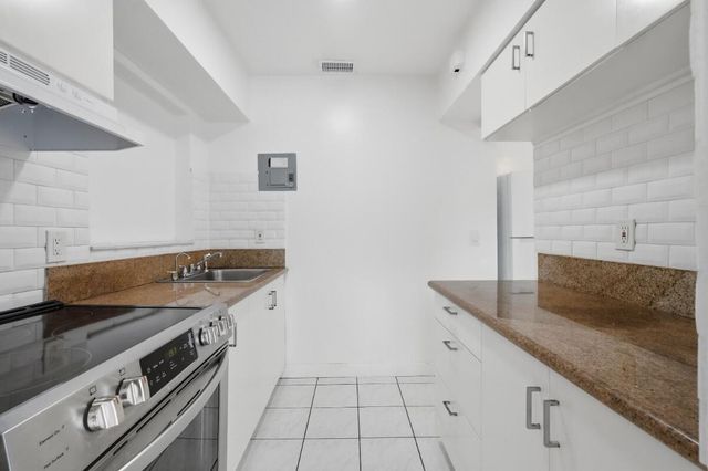 1201 N VICTORIA PARK Road 1203, Fort Lauderdale, FL 33304