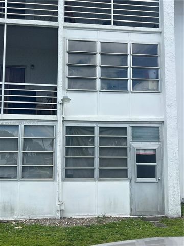 2060 NW 48th Ter 103, Lauderhill, FL 33313