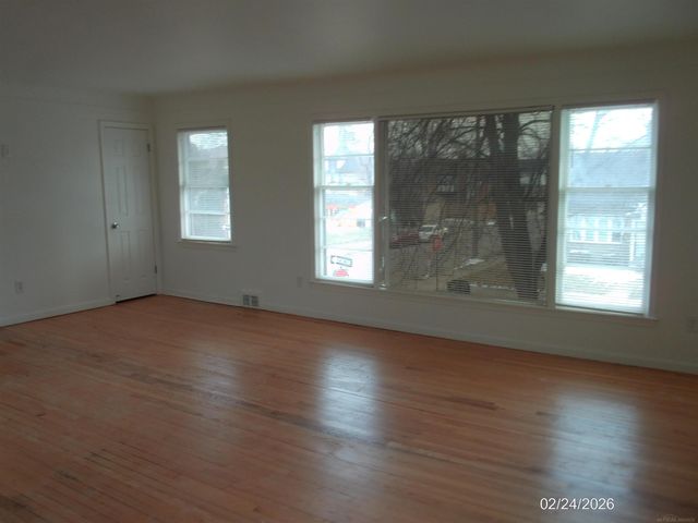 406 W Golden Street, Highland Park, MI 48203