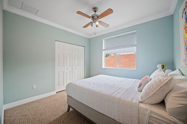 8445 Phoenician Court, Davie, FL 33328