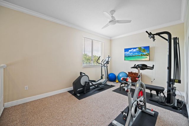 8445 Phoenician Court, Davie, FL 33328