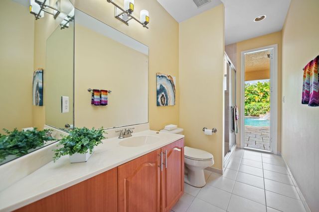 8445 Phoenician Court, Davie, FL 33328