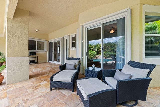 8445 Phoenician Court, Davie, FL 33328