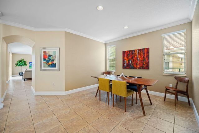 8445 Phoenician Court, Davie, FL 33328