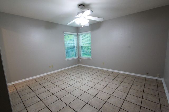 5712 Fairlane DR, Austin, TX 78757