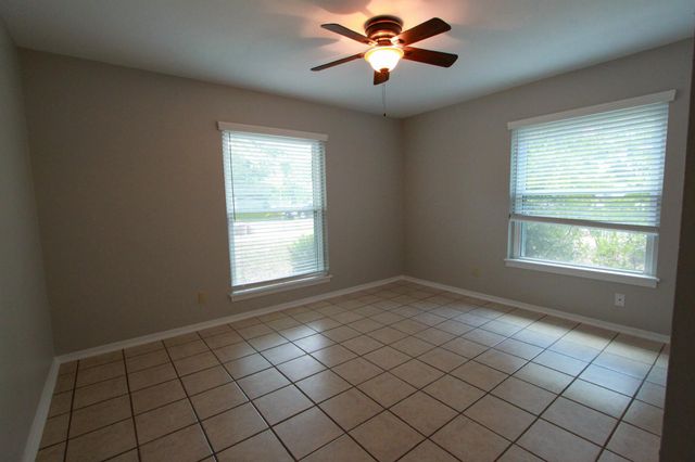 5712 Fairlane DR, Austin, TX 78757