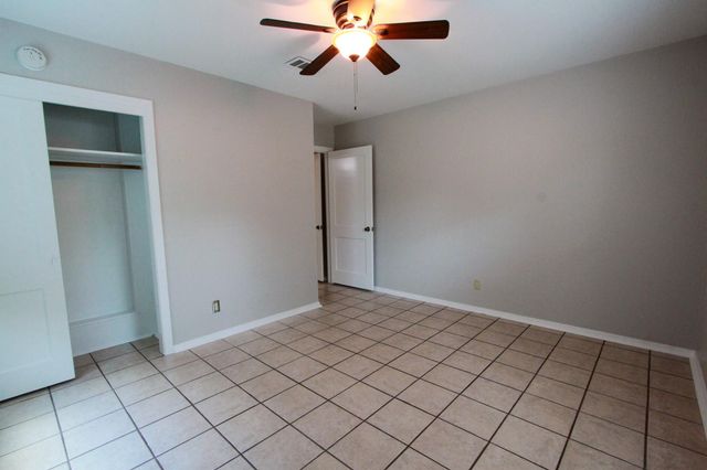 5712 Fairlane DR, Austin, TX 78757