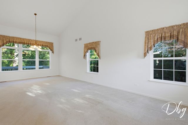 526 Middlebury Drive, Lake Villa, IL 60046