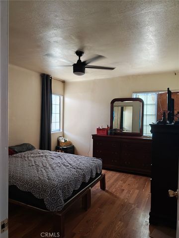 8469 Cypress, South Gate, CA 90280