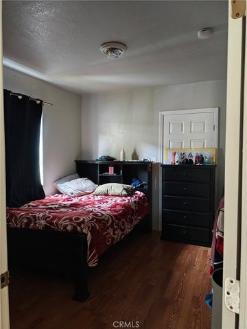 8469 Cypress, South Gate, CA 90280