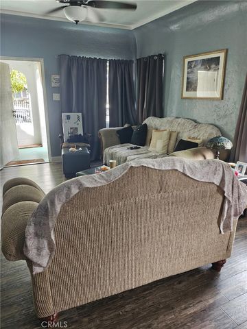 8469 Cypress, South Gate, CA 90280