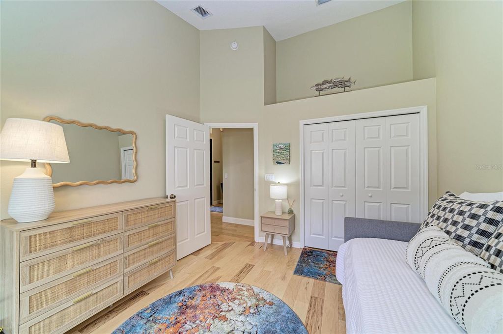 Image 28 of property listing at 6690 TAILFEATHER WAY, Bradenton, FL 34203