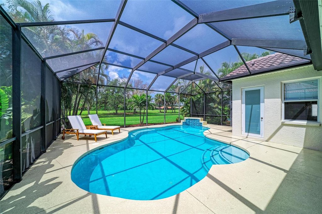 Image 32 of property listing at 6690 TAILFEATHER WAY, Bradenton, FL 34203