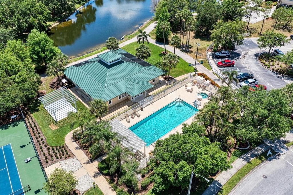 Image 46 of property listing at 6690 TAILFEATHER WAY, Bradenton, FL 34203