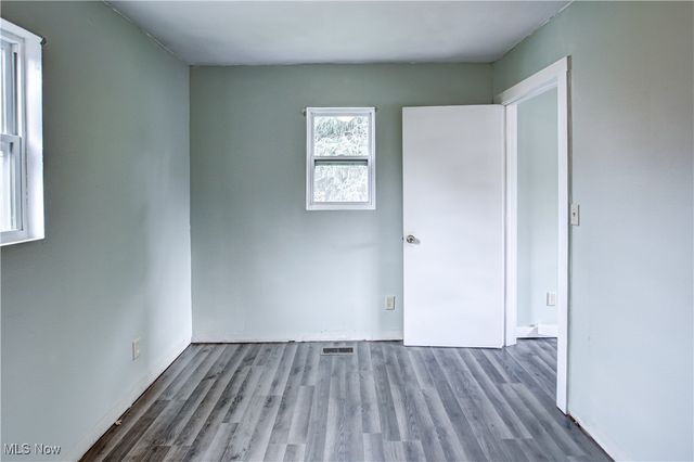 5618 Bradley Avenue, Parma, OH 44129