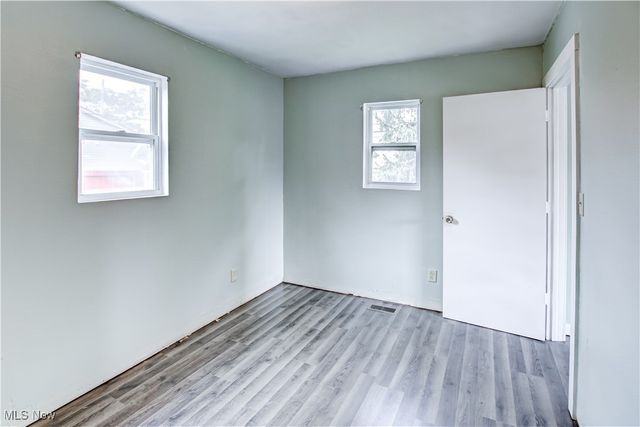 5618 Bradley Avenue, Parma, OH 44129