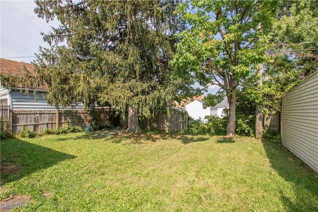 5618 Bradley Avenue, Parma, OH 44129